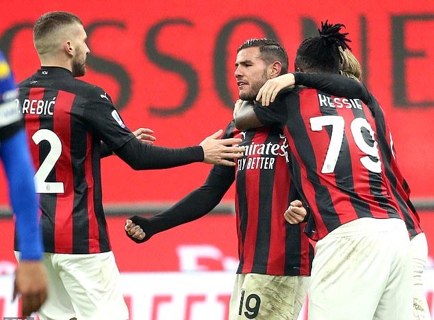 Tổng hợp vòng 11 Serie A: AC Milan bị thu hẹp khoảng cách